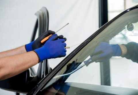 Windshield Repair Technician
